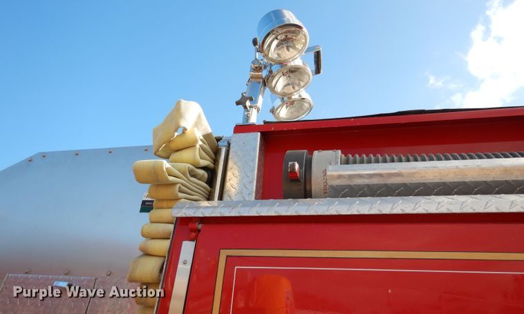 image for item DJ6810 1987 Ford F8000  fire truck