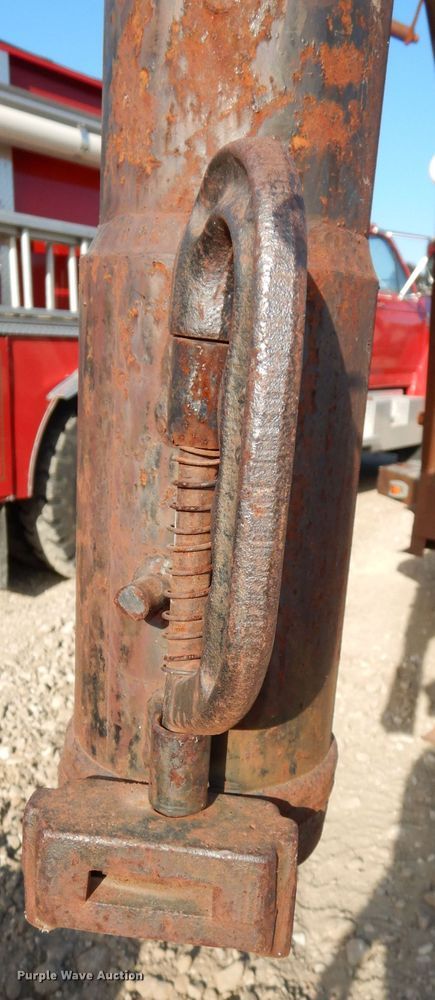 image for item DJ6811 1992 shop built equipment trailer