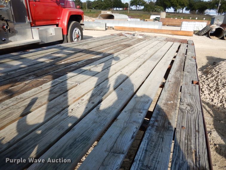 image for item DJ6811 1992 shop built equipment trailer