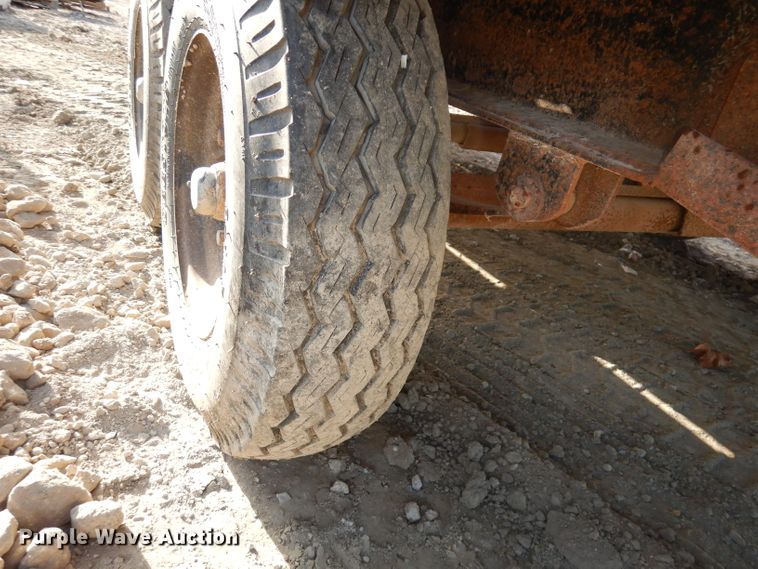 image for item DJ6811 1992 shop built equipment trailer