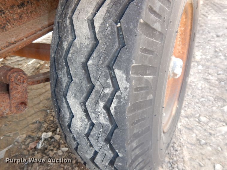 image for item DJ6811 1992 shop built equipment trailer