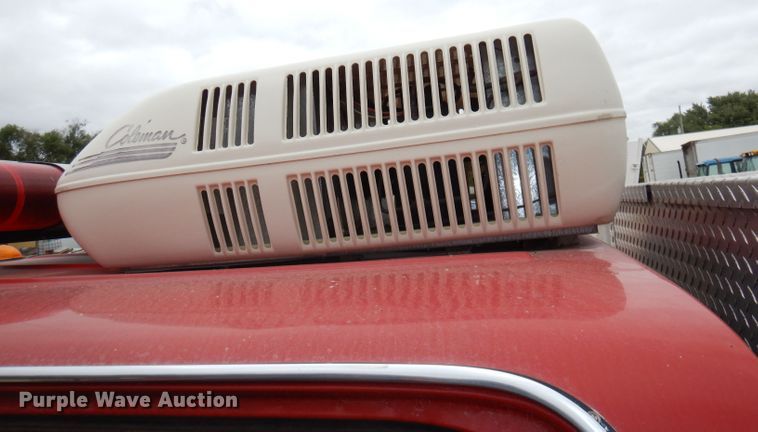 image for item DJ6812 1989 GMC Sierra 2500  Crew Cab utility bed brush fire truck