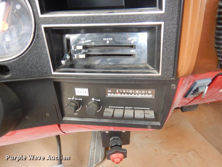 image for item DJ6812 1989 GMC Sierra 2500  Crew Cab utility bed brush fire truck