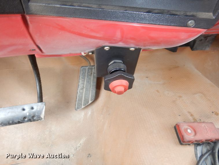 image for item DJ6812 1989 GMC Sierra 2500  Crew Cab utility bed brush fire truck