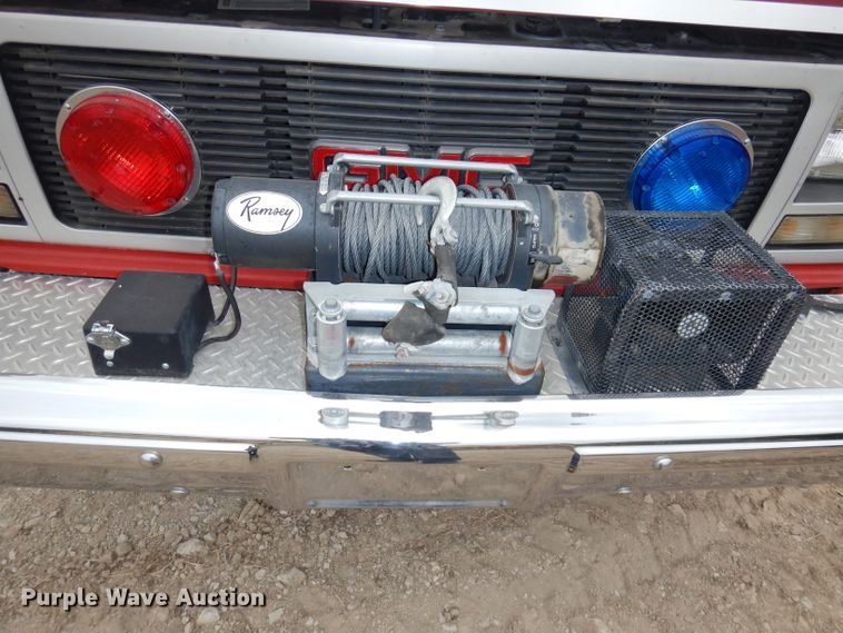 image for item DJ6812 1989 GMC Sierra 2500  Crew Cab utility bed brush fire truck