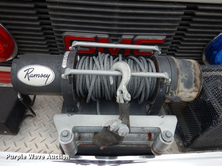image for item DJ6812 1989 GMC Sierra 2500  Crew Cab utility bed brush fire truck