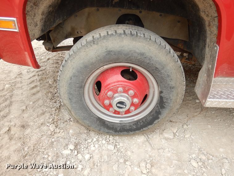 image for item DJ6812 1989 GMC Sierra 2500  Crew Cab utility bed brush fire truck