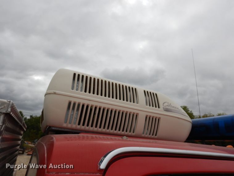 image for item DJ6812 1989 GMC Sierra 2500  Crew Cab utility bed brush fire truck