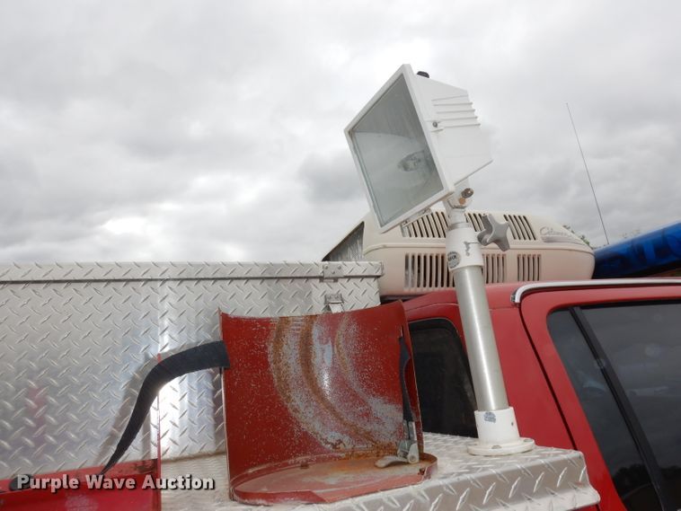 image for item DJ6812 1989 GMC Sierra 2500  Crew Cab utility bed brush fire truck