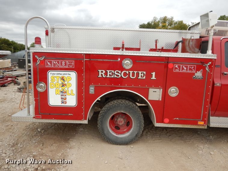 image for item DJ6812 1989 GMC Sierra 2500  Crew Cab utility bed brush fire truck