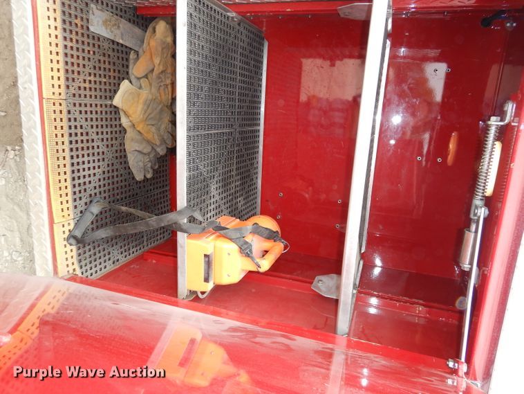 image for item DJ6812 1989 GMC Sierra 2500  Crew Cab utility bed brush fire truck