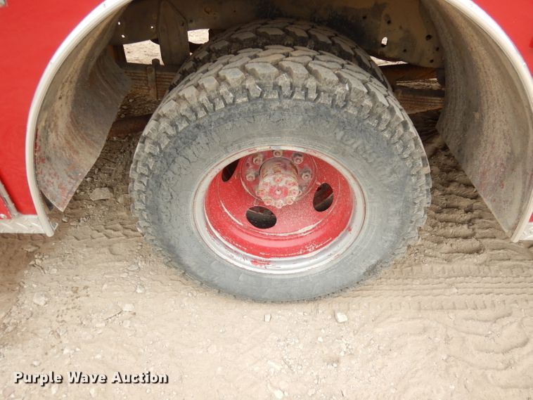 image for item DJ6812 1989 GMC Sierra 2500  Crew Cab utility bed brush fire truck