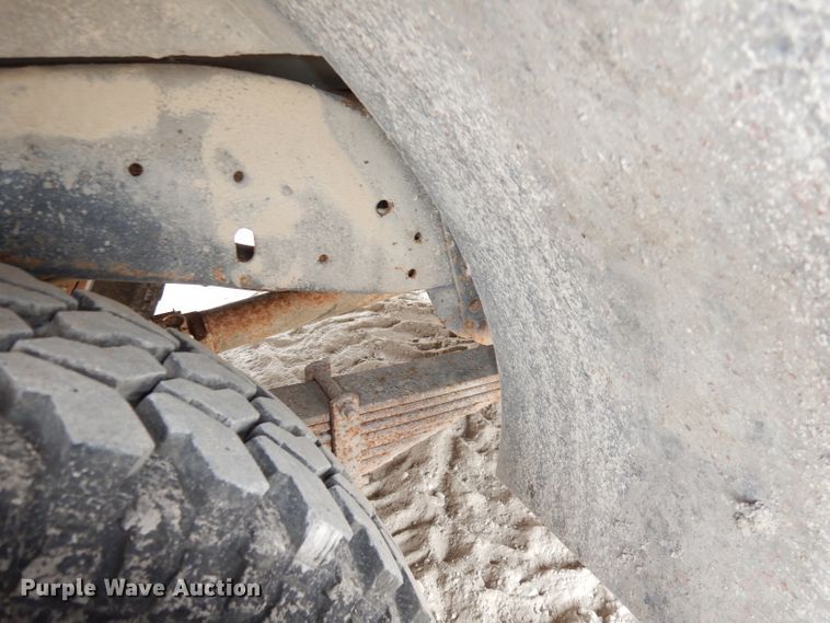 image for item DJ6812 1989 GMC Sierra 2500  Crew Cab utility bed brush fire truck