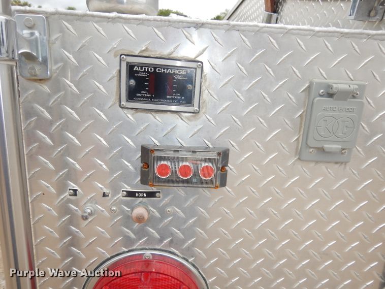 image for item DJ6812 1989 GMC Sierra 2500  Crew Cab utility bed brush fire truck