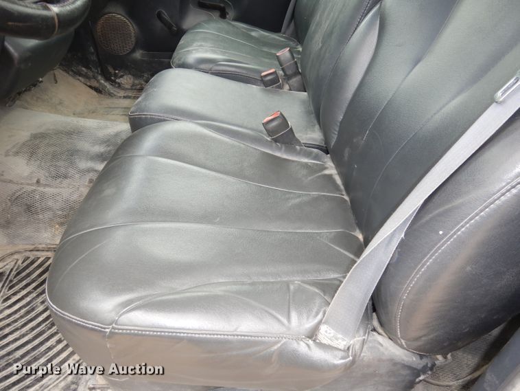 image for item DJ6813 2000 Chevrolet Silverado 1500  pickup truck