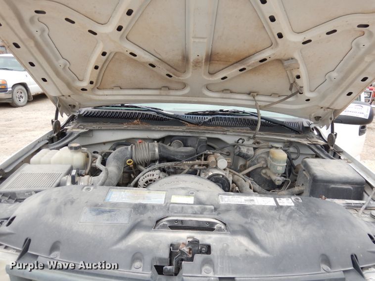 image for item DJ6813 2000 Chevrolet Silverado 1500  pickup truck