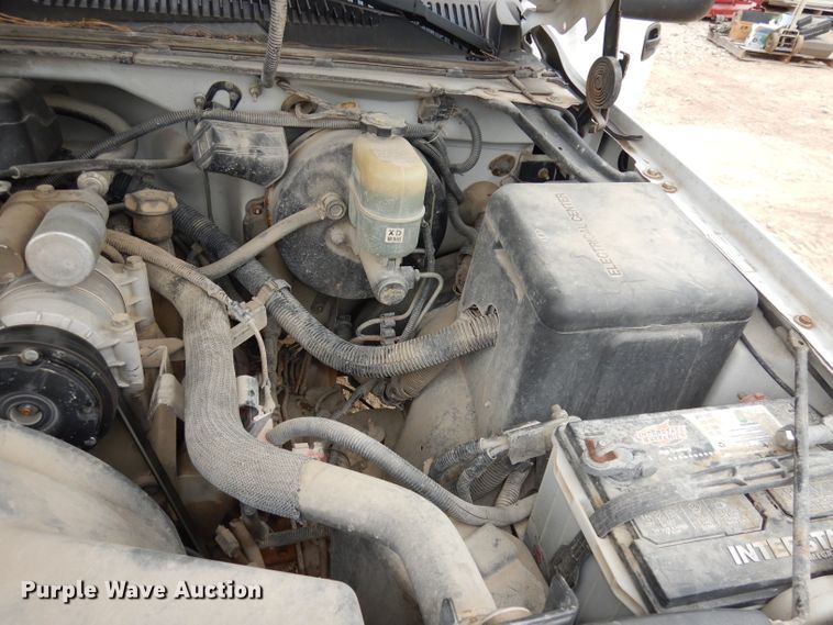 image for item DJ6813 2000 Chevrolet Silverado 1500  pickup truck