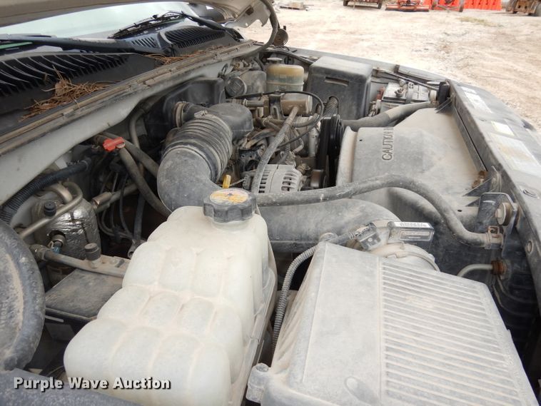 image for item DJ6813 2000 Chevrolet Silverado 1500  pickup truck