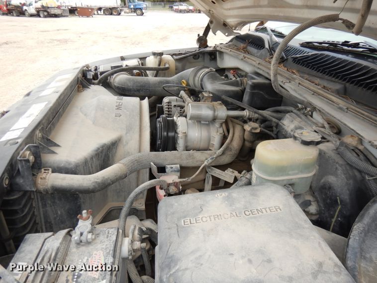 image for item DJ6813 2000 Chevrolet Silverado 1500  pickup truck