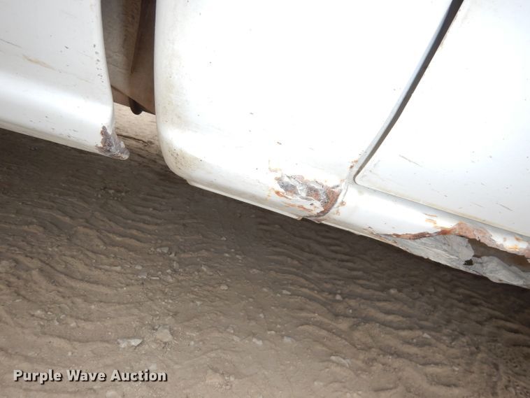 image for item DJ6813 2000 Chevrolet Silverado 1500  pickup truck