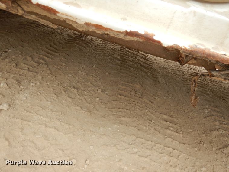 image for item DJ6813 2000 Chevrolet Silverado 1500  pickup truck