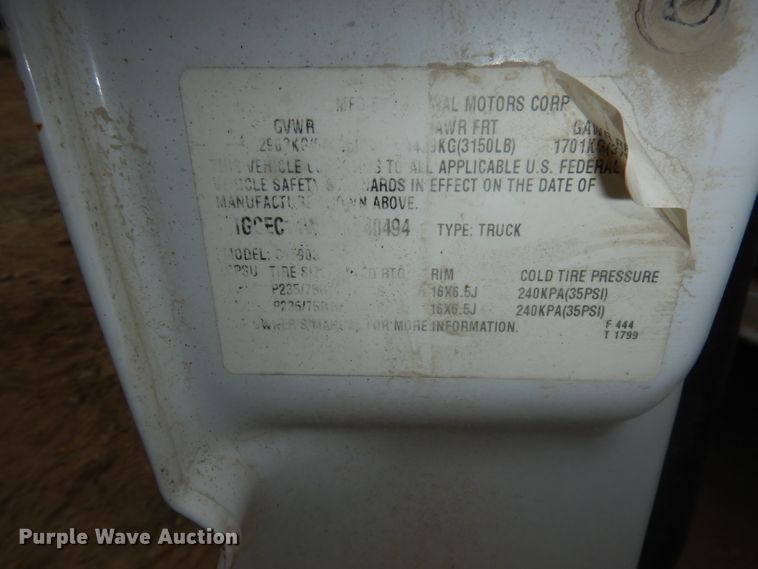 image for item DJ6813 2000 Chevrolet Silverado 1500  pickup truck