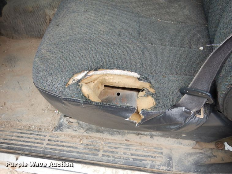 image for item DJ6815 2001 GMC Sierra 1500  pickup truck