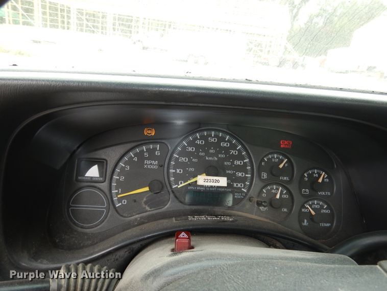 image for item DJ6815 2001 GMC Sierra 1500  pickup truck