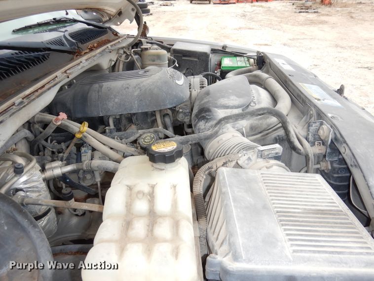 image for item DJ6815 2001 GMC Sierra 1500  pickup truck