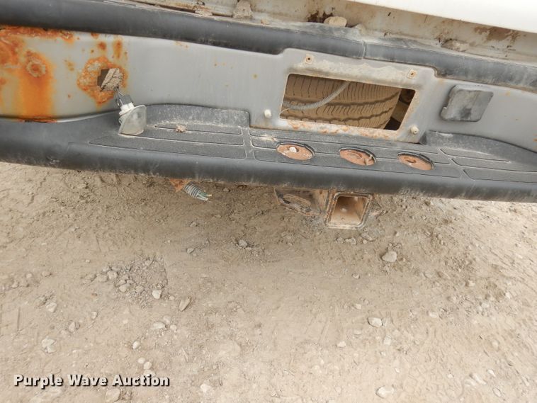 image for item DJ6815 2001 GMC Sierra 1500  pickup truck