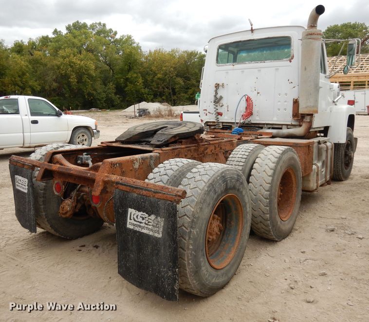 image for item DJ6816 1983 Ford 9000  semi truck