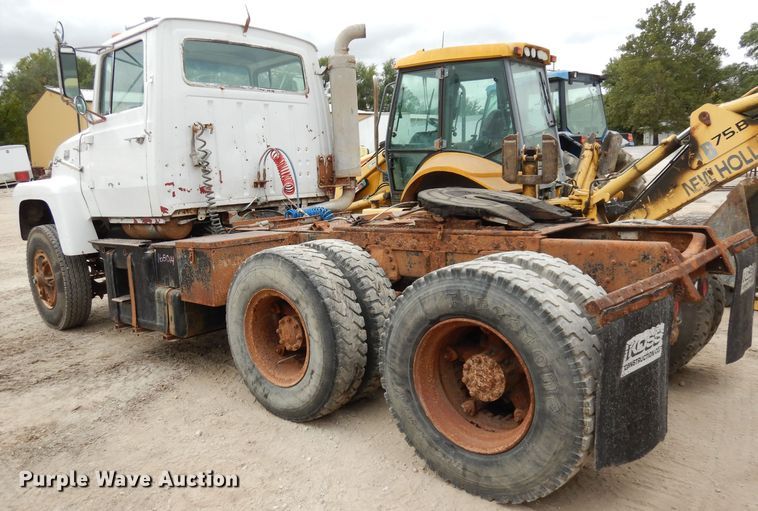 image for item DJ6816 1983 Ford 9000  semi truck