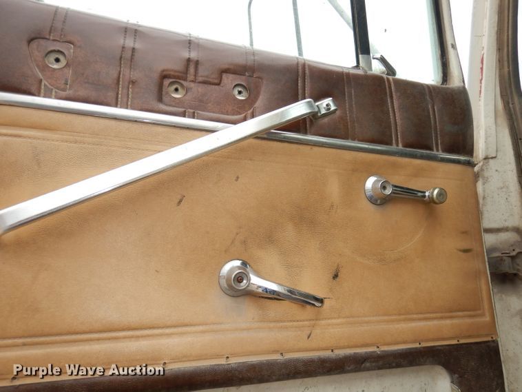 image for item DJ6816 1983 Ford 9000  semi truck