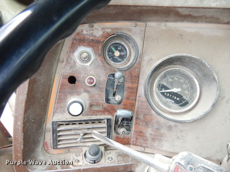 image for item DJ6816 1983 Ford 9000  semi truck