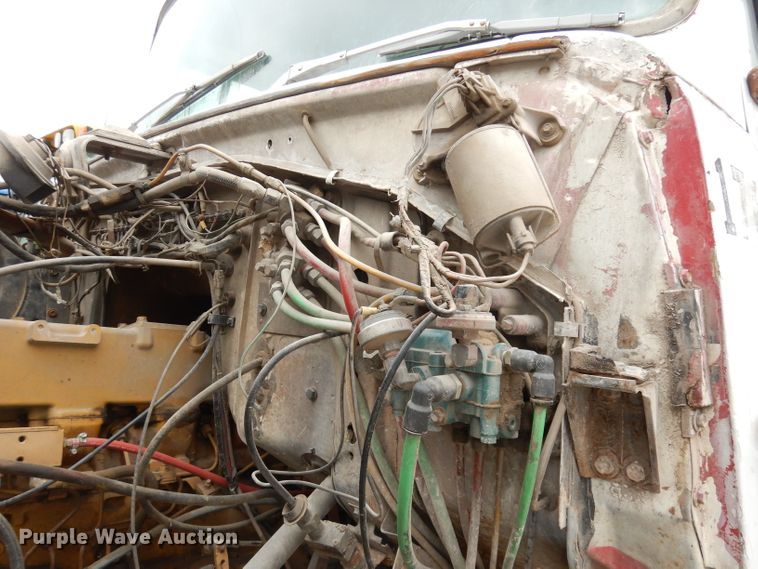 image for item DJ6816 1983 Ford 9000  semi truck