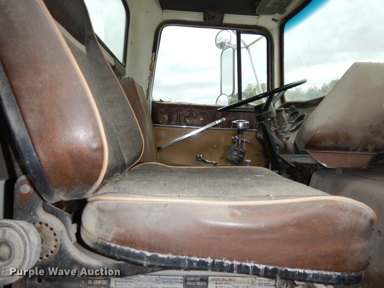 image for item DJ6816 1983 Ford 9000  semi truck