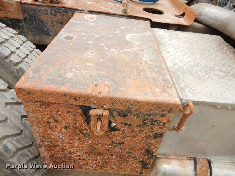 image for item DJ6816 1983 Ford 9000  semi truck