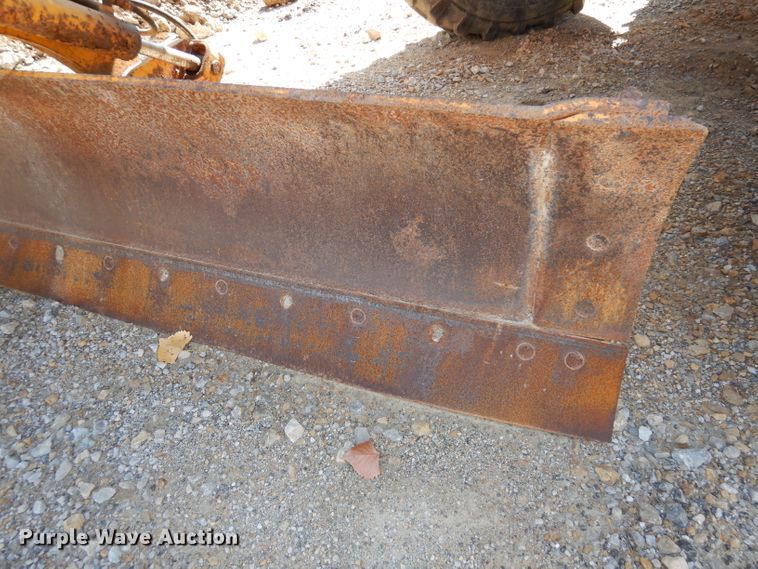 image for item DJ6822 1982 John Deere 570A  motor grader