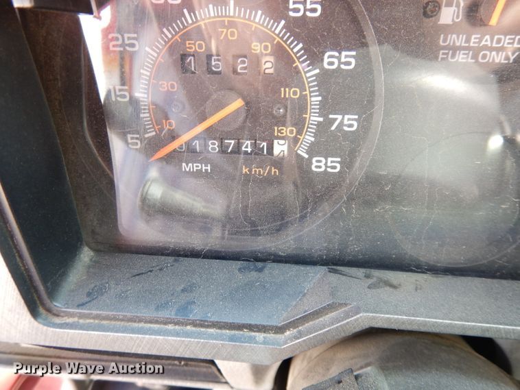 image for item DJ6823 1996 Chevrolet P30HD  ambulance