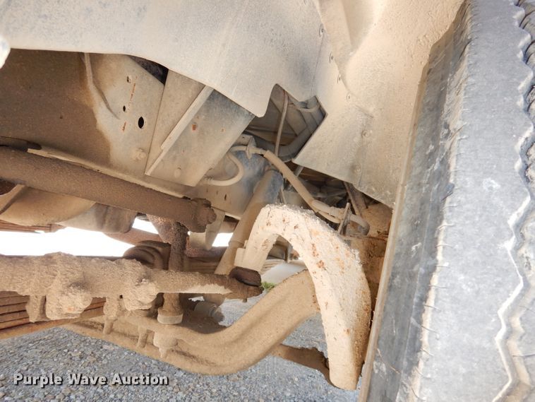 image for item DJ6823 1996 Chevrolet P30HD  ambulance