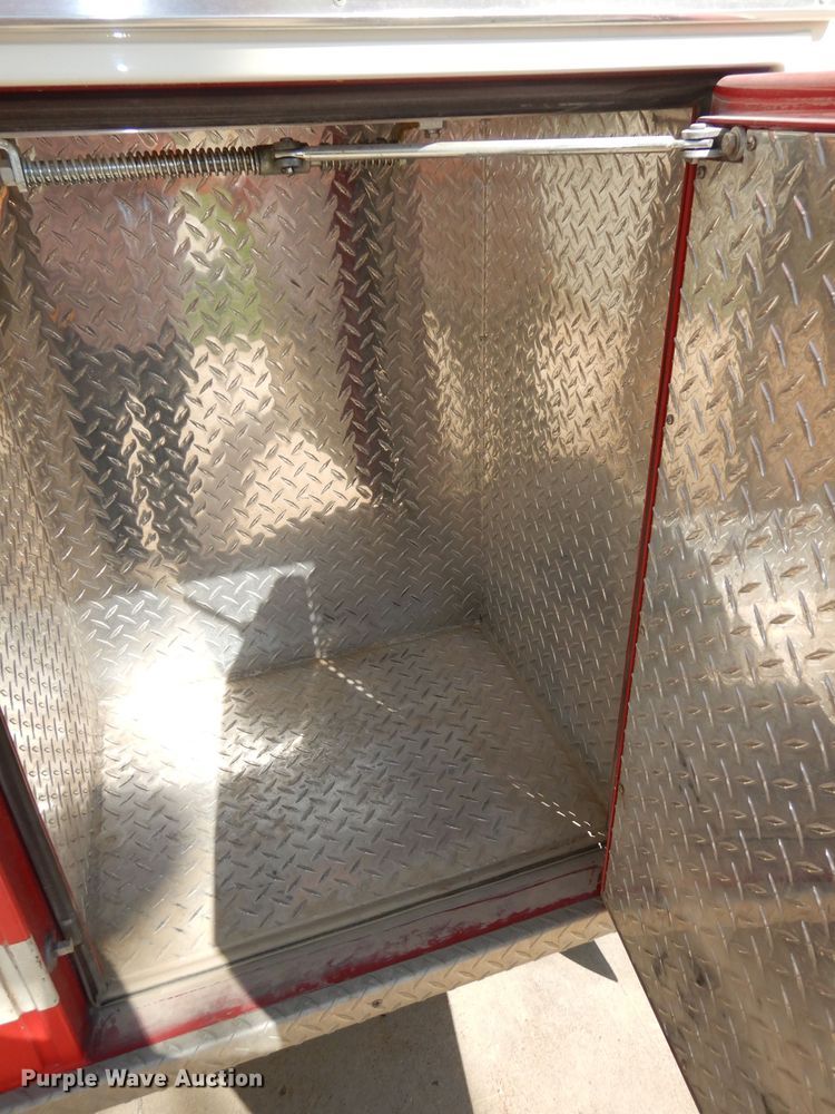 image for item DJ6823 1996 Chevrolet P30HD  ambulance