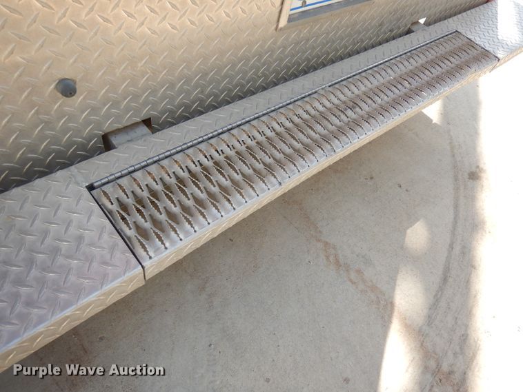 image for item DJ6823 1996 Chevrolet P30HD  ambulance