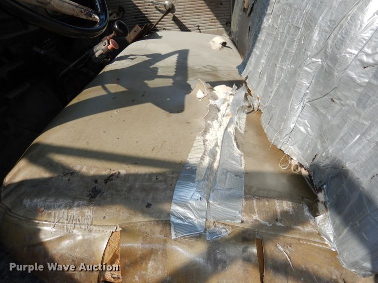 image for item DJ6824 1967 Chevrolet 60  oil distributor truck