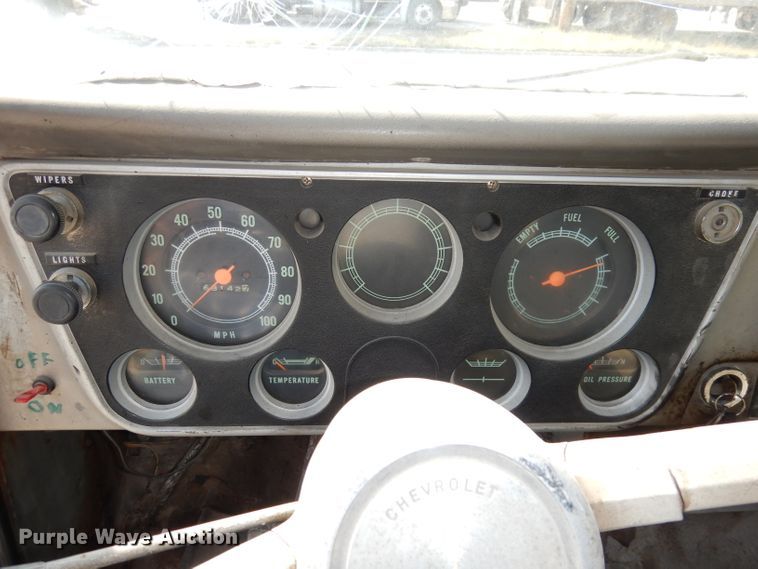 image for item DJ6824 1967 Chevrolet 60  oil distributor truck