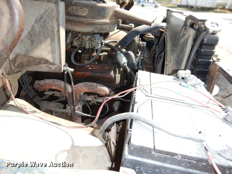 image for item DJ6824 1967 Chevrolet 60  oil distributor truck