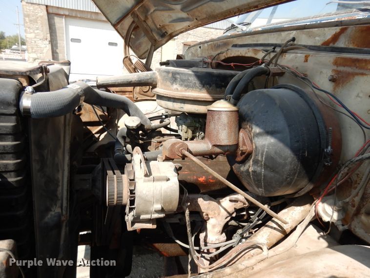 image for item DJ6824 1967 Chevrolet 60  oil distributor truck