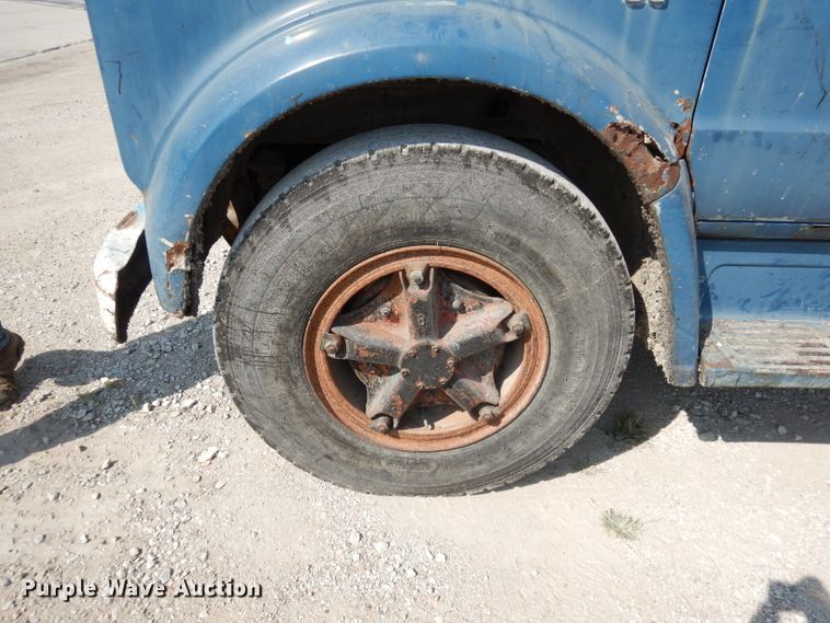 image for item DJ6824 1967 Chevrolet 60  oil distributor truck