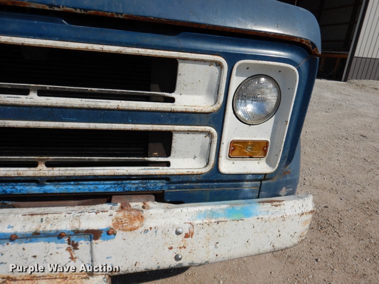 image for item DJ6824 1967 Chevrolet 60  oil distributor truck