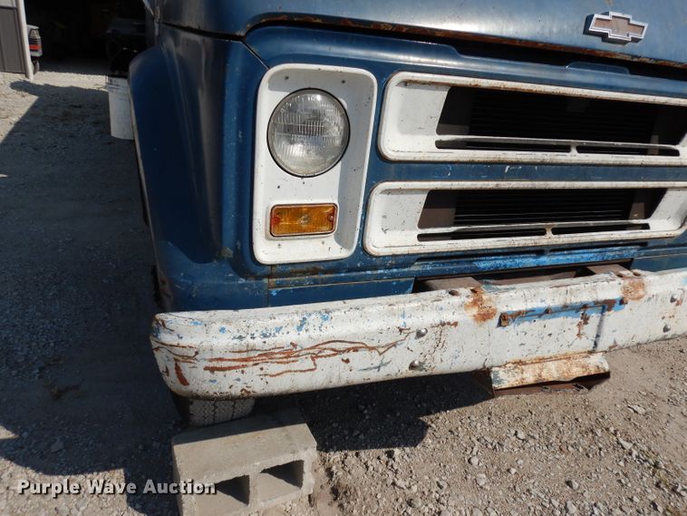 image for item DJ6824 1967 Chevrolet 60  oil distributor truck