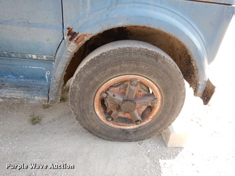 image for item DJ6824 1967 Chevrolet 60  oil distributor truck